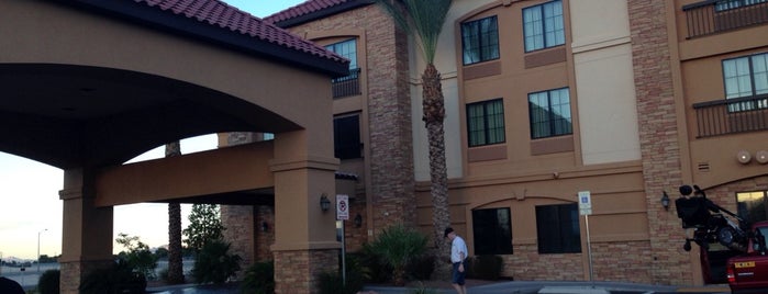 La Quinta Inn & Suites Las Vegas Airport South is one of Tempat yang Disukai Stephanie.