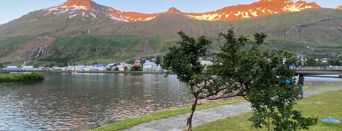 Dalatangi is one of Ísland.