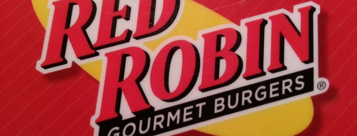 Red Robin Gourmet Burgers and Brews is one of Tempat yang Disukai 💋💋Miss.