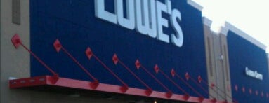 Lowe's is one of Lieux qui ont plu à Shane.