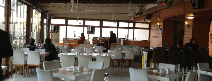 Jineps Cafe & Restaurant is one of Tempat yang Disukai Faik Emre.