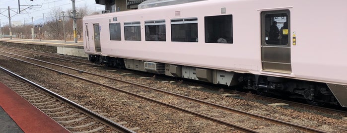 白老駅 is one of JR 홋카이도역 (JR 北海道地方の駅).