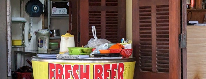 Chips N Fish is one of The 15 Best Places for Mango in Hội An.