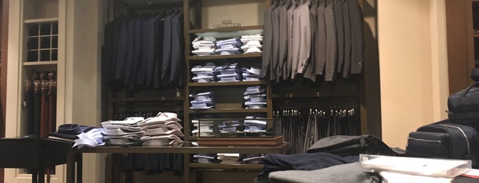 Massimo Dutti is one of Pavlos’s Liked Places.