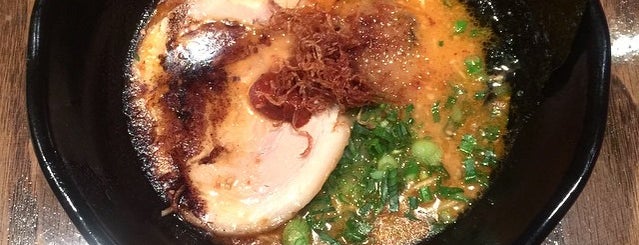 Jinya Ramen Bar is one of สถานที่ที่ Melania ถูกใจ.