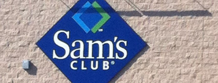 Sam's Club is one of Locais curtidos por Arnaldo.