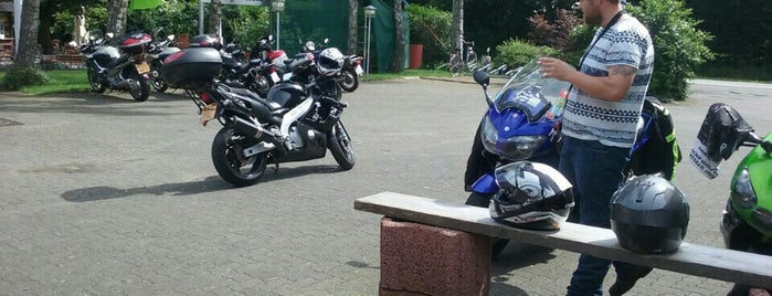 Sven's Biker Village is one of Stahlkalb - Motorradstops & - routen.