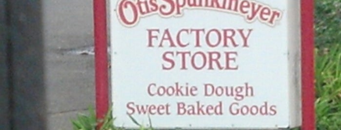 Otis Spunkmeyer Factory Store is one of Places to go.