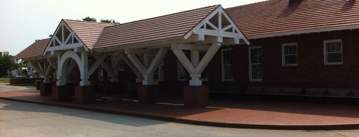 Bristow Train Depot is one of Lugares favoritos de Tyson.