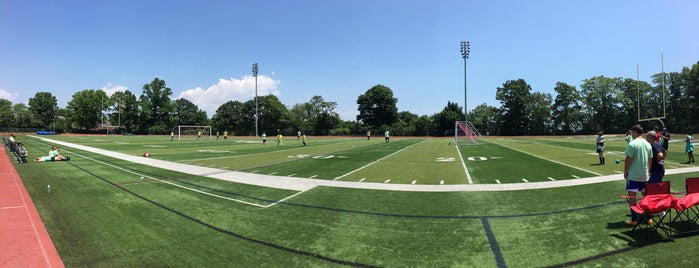 Wagner College Stadium is one of Mirinha★さんのお気に入りスポット.