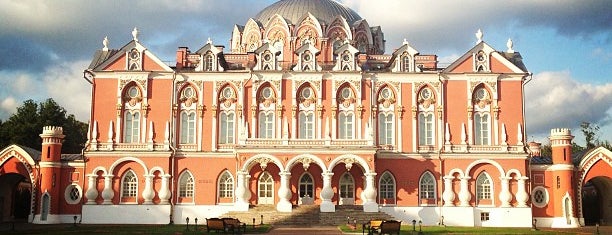 Петровский путевой дворец is one of World Castle List.