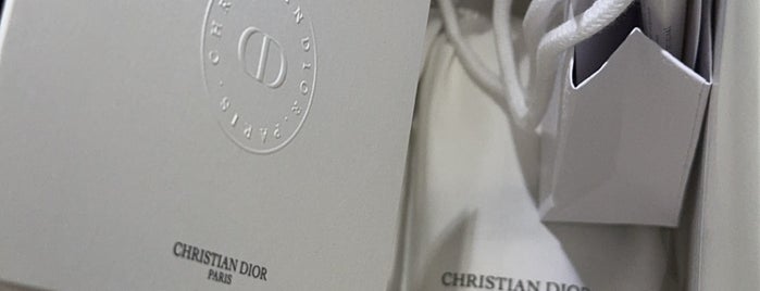 Dior is one of Noufさんのお気に入りスポット.