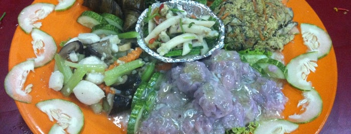 Restoran Sin Kuang is one of Food.