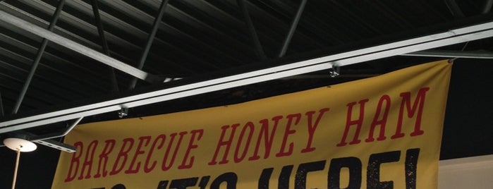 Dickey's Barbecue Pit #004 (14th St) is one of Chuck 님이 좋아한 장소.