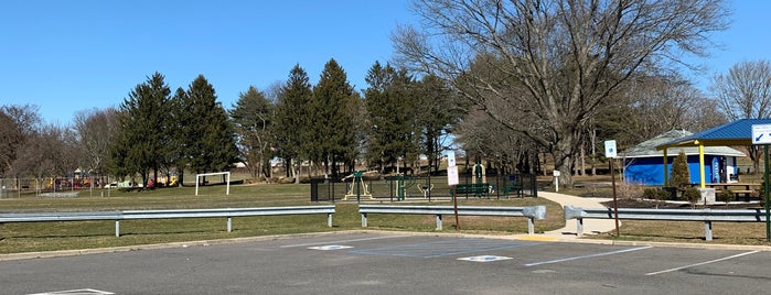 Elwood Park is one of Top picks for Parks.
