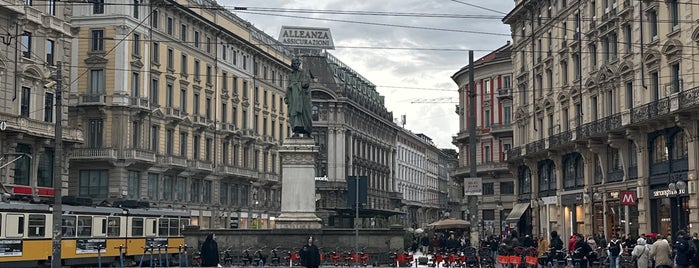 Piazza Cordusio is one of Milano.