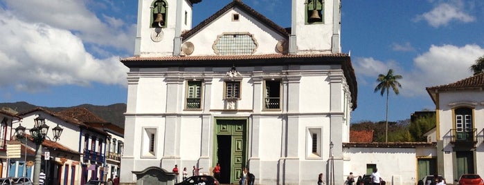 Catedral da Sé de Mariana is one of Igrejas/Santuários.