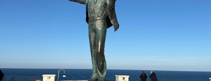 Statua Domenico Modugno is one of Tur.