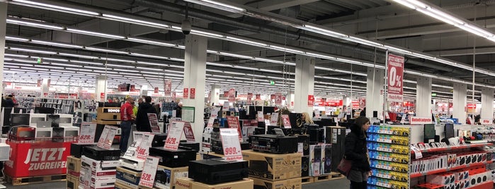 MediaMarkt is one of Media_Märkte 1/2.