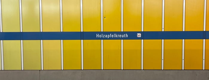 H Holzapfelkreuth is one of Bushaltestellen München (Fe - Ja).