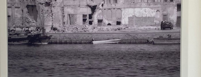 Sheikh Saeed Al-Maktoum House is one of Old Dubai historic sites.