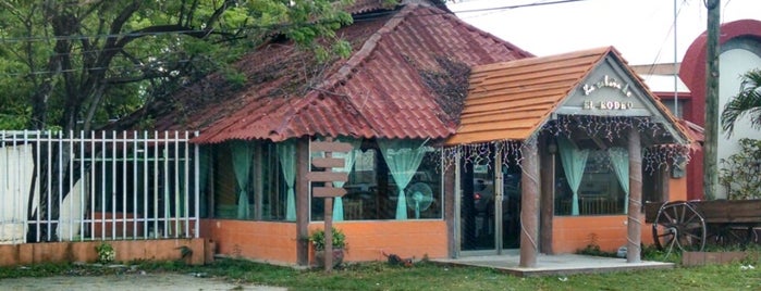 El Rodeo Suc Carretera is one of Restaurantes en Ciudad del Carmen, Campeche.