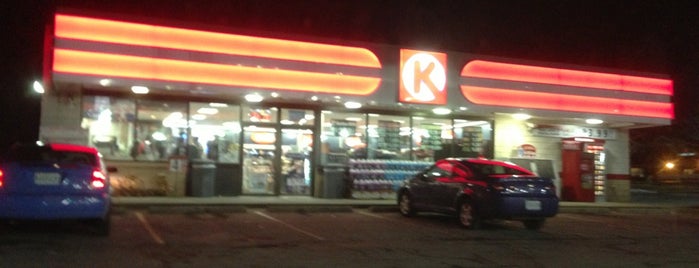 Circle K is one of Lee Annさんのお気に入りスポット.