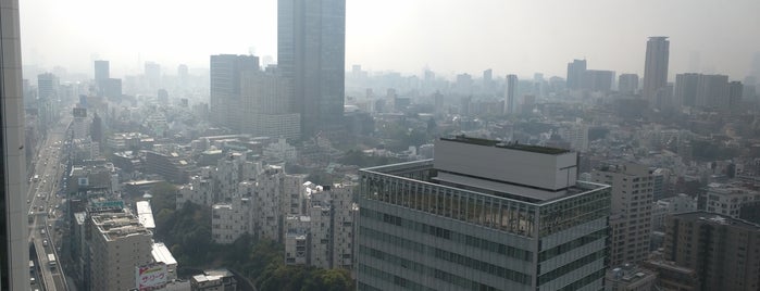 ANA InterContinental Tokyo is one of สถานที่ที่ Mat ถูกใจ.