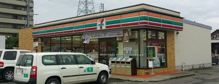 7-Eleven is one of コンビニ (Convenience Store).
