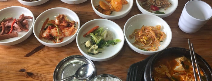 Kang San Ae Korean Restaurant is one of KL/Cheras/Kepong/Ampang/DesaPark Foodie ñ Cafe.