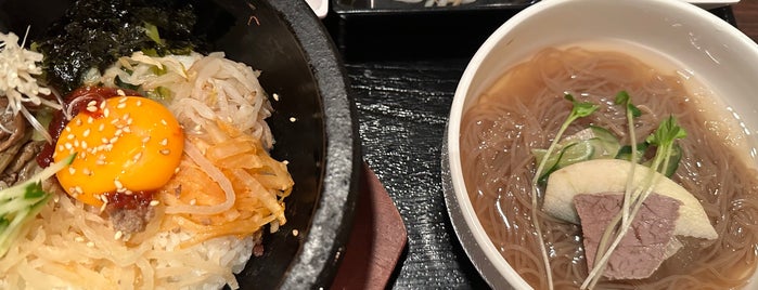 KOREAN DINING 長寿韓酒房 銀座店 is one of Ginza♥.