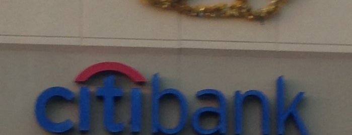 Citibank is one of Lieux qui ont plu à Zachary.