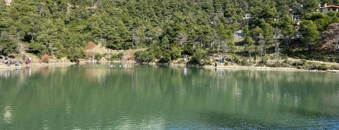Beletsi Lake is one of Athens walk, cycle, pic nic.