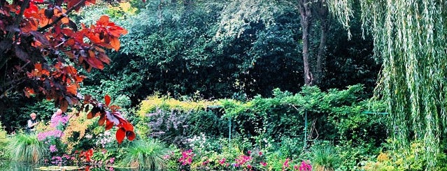 Jardins de Claude Monet is one of Lieux qui ont plu à IS.