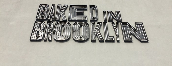 Baked In Brooklyn is one of สถานที่ที่ IrmaZandl ถูกใจ.
