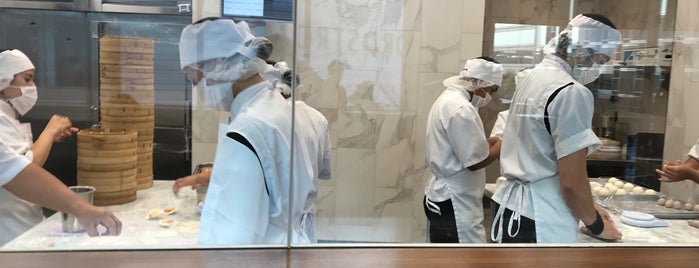 Din Tai Fung is one of IrmaZandlさんのお気に入りスポット.