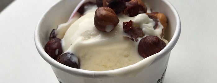 Morgenstern’s Finest Ice Cream is one of Lugares favoritos de IrmaZandl.
