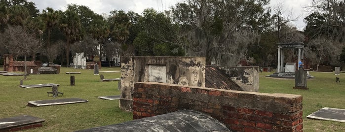 Colonial Park Cemetery is one of Tempat yang Disukai IrmaZandl.