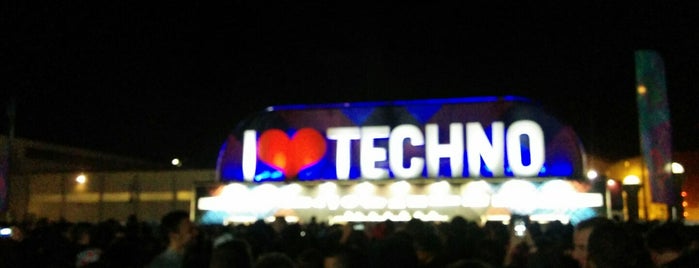 I Love Techno is one of Collaborating with Foursquare Friends.