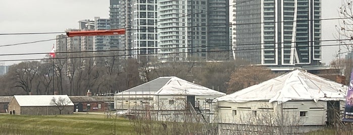 Fort York is one of 2013 buildings.