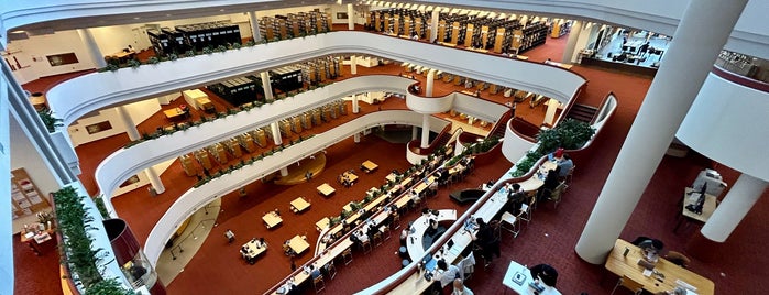 Toronto Public Library - Toronto Reference Library is one of T-Dot.