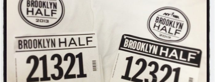 NYRR Brooklyn Half Pre-Party is one of Tempat yang Disukai JRA.