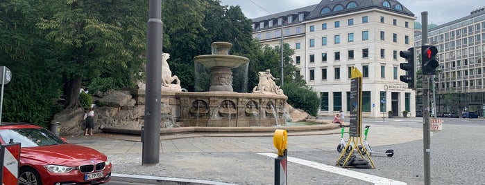 Wittelsbacher Brunnen is one of I love MUC :) #4sqcities.