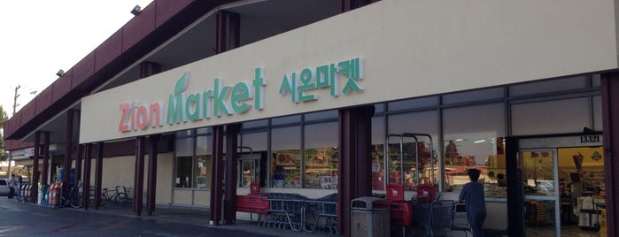 Zion Market is one of Posti che sono piaciuti a KENDRICK.