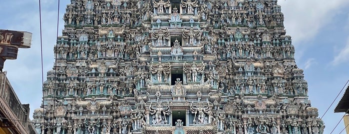 Meenakshi Amman Temple is one of Dan's Saved Places.