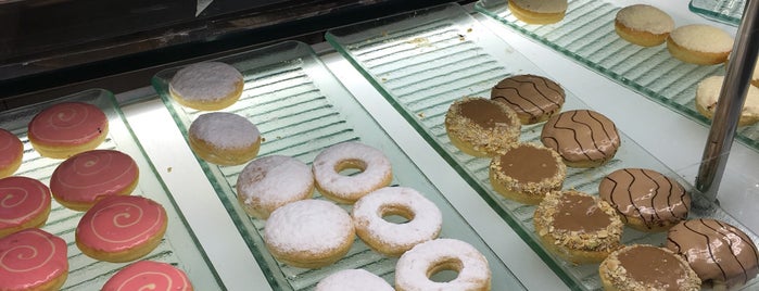 J.Co Donuts & Coffee is one of Top 15 tempat makan yang enak menurut aini.