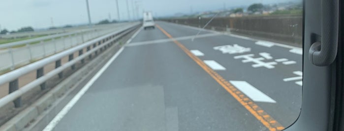 Shin-Jobu-ohashi Bridge is one of สถานที่ที่ Minami ถูกใจ.
