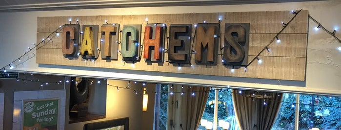 Catchems Inn is one of Locais curtidos por Tyler.