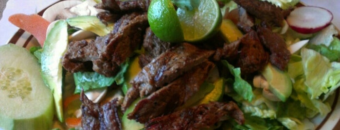 Pepe's Mexican Restaurant is one of Locais curtidos por E.