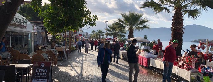 Çalış Kordon is one of Burcu’s Liked Places.